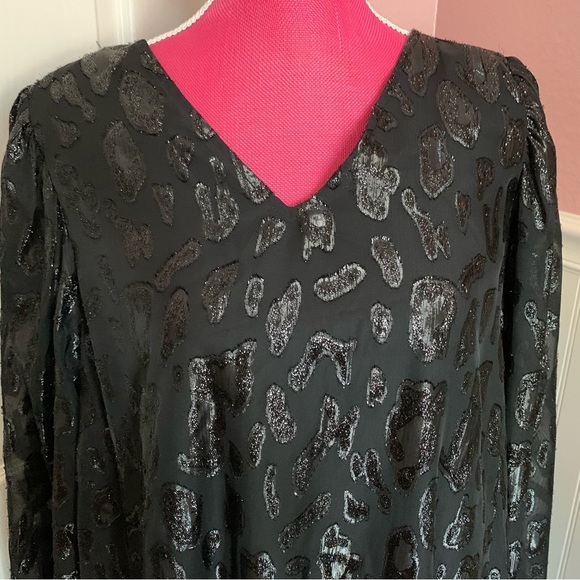 Long Sleeved Black V-Neck Subtle Animal Print Cocktail Dress, Bubble Sleeve, 2X - Picture 2 of 9